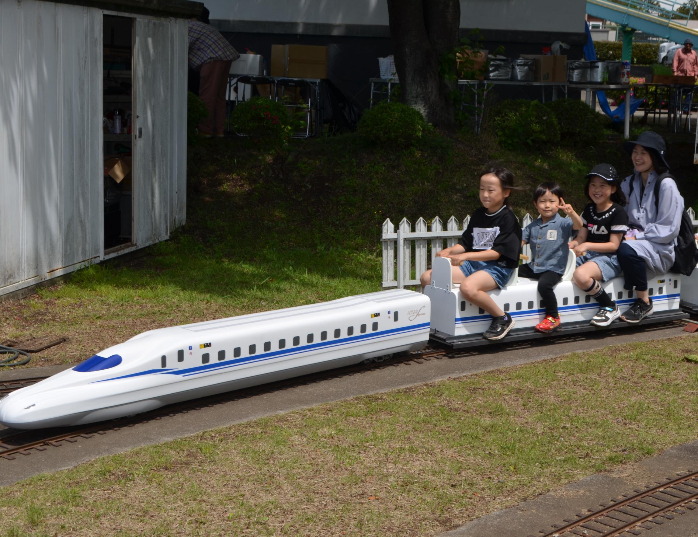 ミニ鉄道新車両